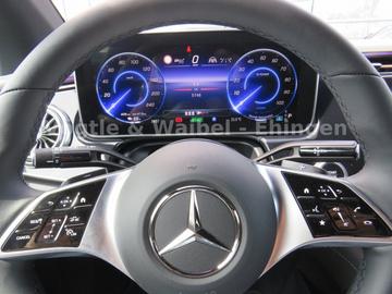 2022 Mercedes-BENZ EQE — миниатюра 14