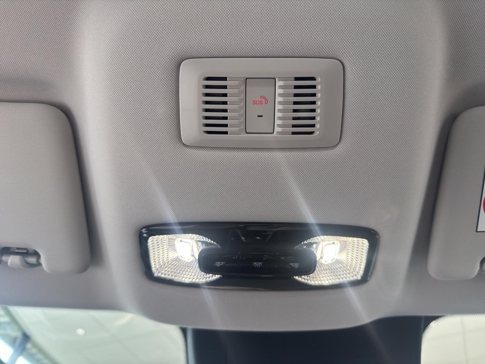 MG HS Luxury 1.5T GDI Hybrid+ Sports Utility Vehicl, миниатюра 16