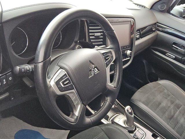 Outlander 2.4 PHEV Plug-in Hybrid Basis Spirit