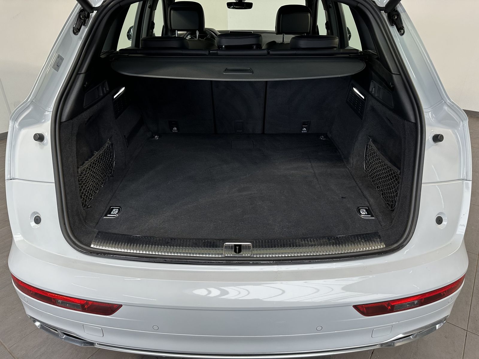 Fahrzeugabbildung Audi Q5 55 TFSI e Quattro S-Line NAV+LED+PANO+DIGDISP