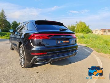 Audi Q8 - 6