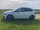 BMW 225 xe Sport Line LED LM 18 Zoll Navi PDC vo+hi - weiße BMW 225 Active Tourer
