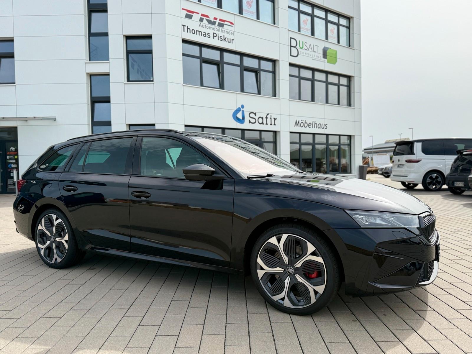 Skoda Octavia RS Combi+DCC+AHK+PANO+CANTON
