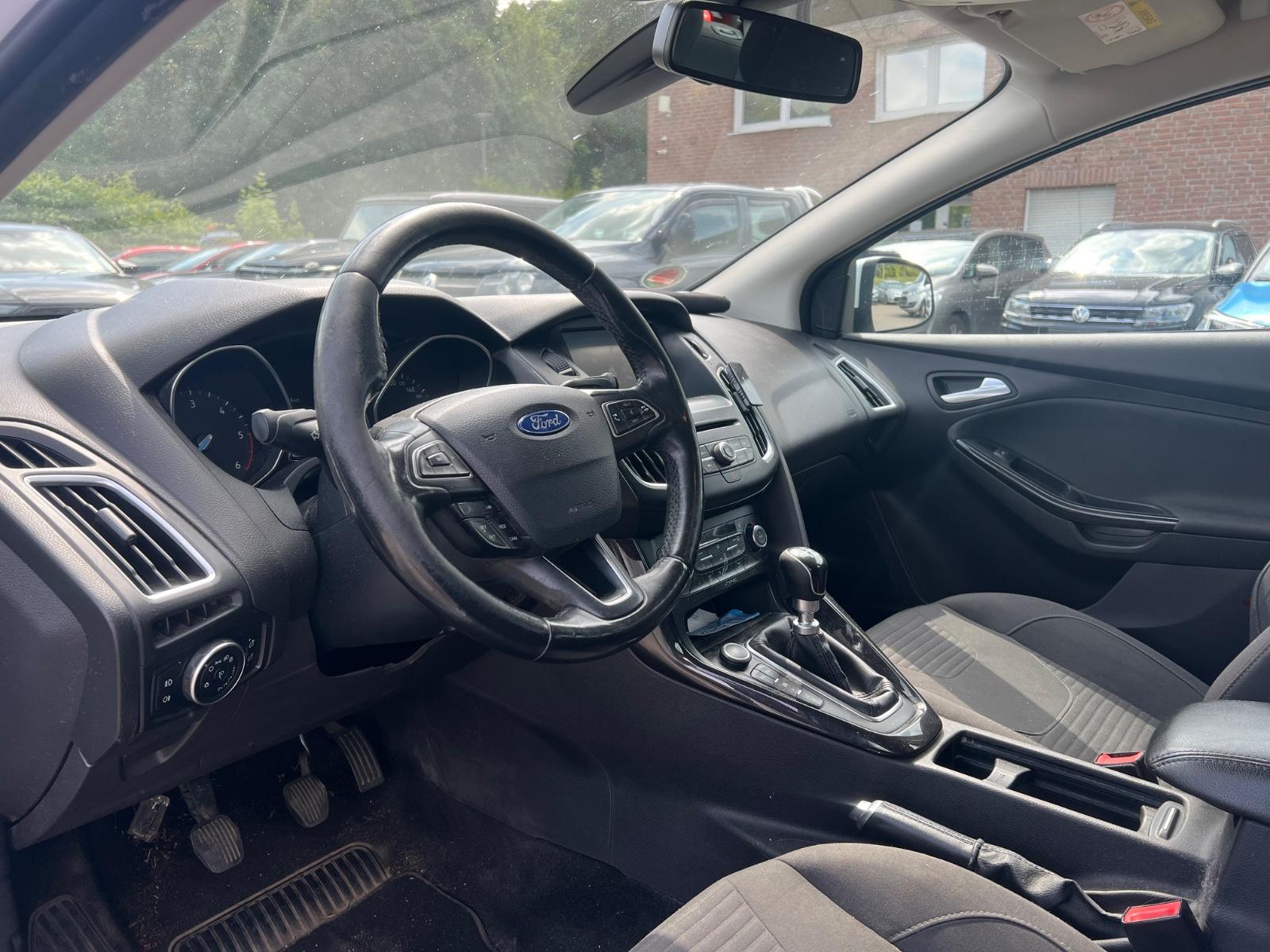 Ford Focus 2015 — photo 6