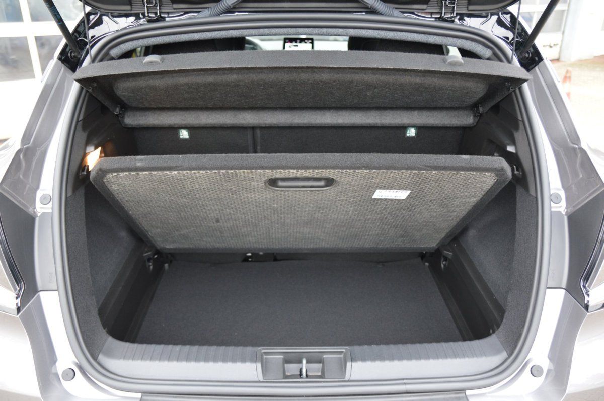 Fahrzeugabbildung Renault Captur II   Techno Winterpaket LED