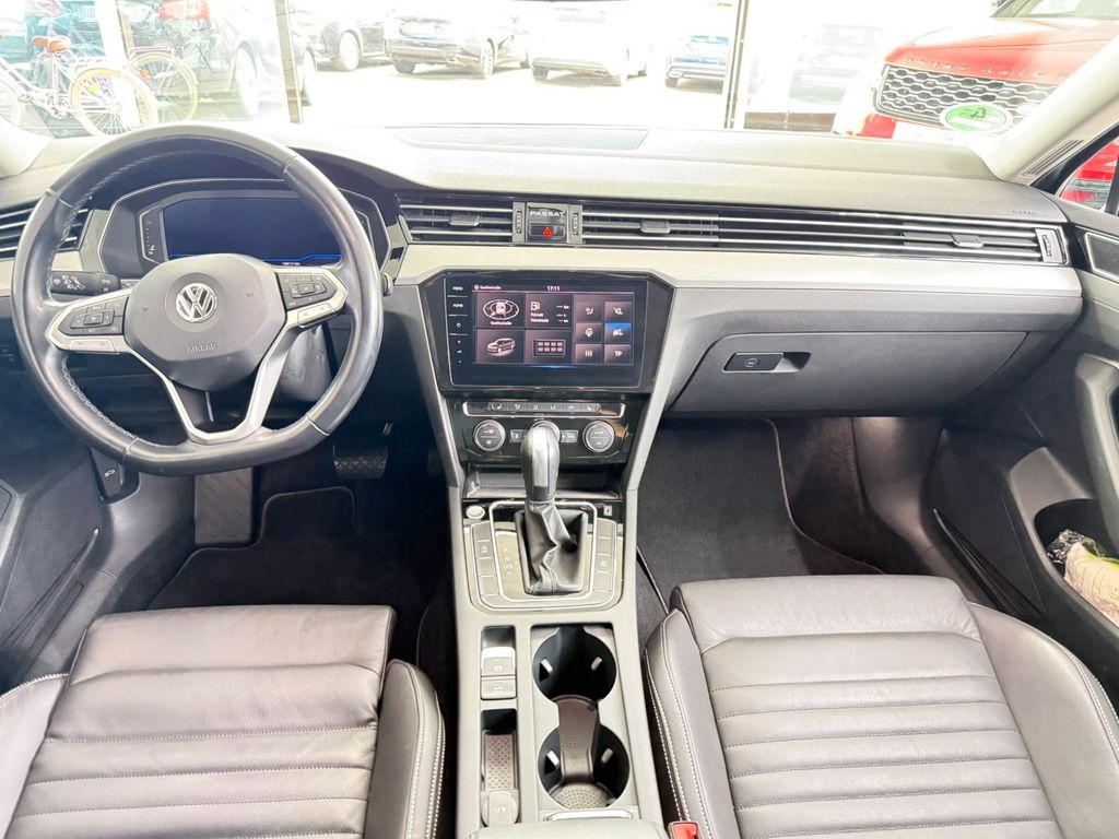 VW Passat Variant - Bild 10