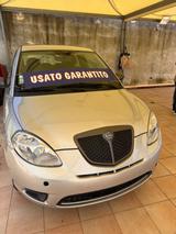 Lancia Ypsilon 1.2 Argento - Lancia Ypsilon aus 2009