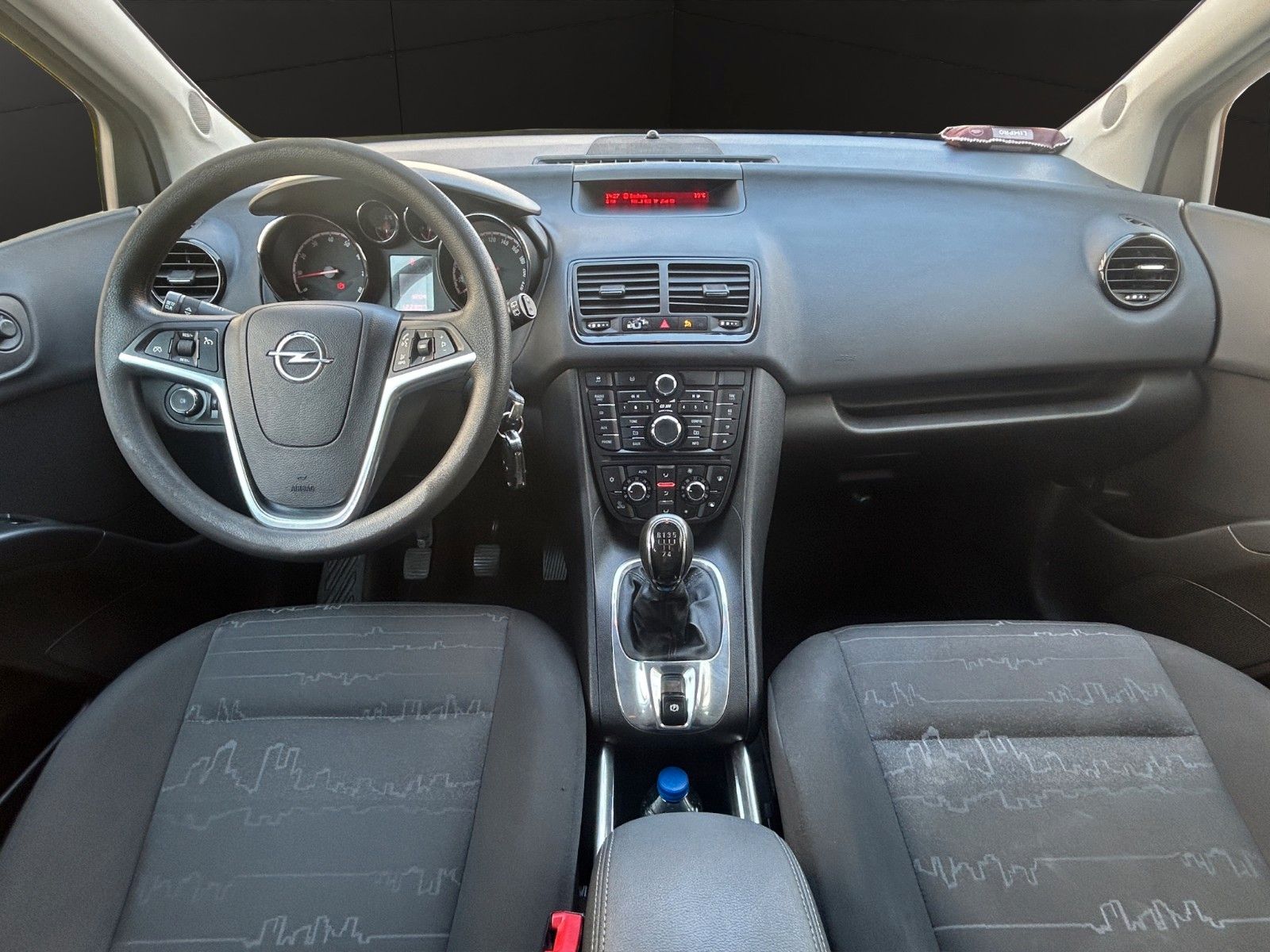 Fahrzeugabbildung Opel Meriva B Design Edition Klima/Parktronik PDC/