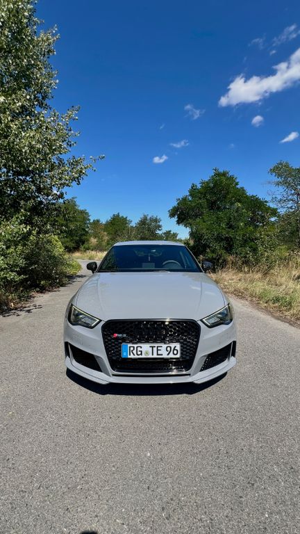 Image of Audi RS3