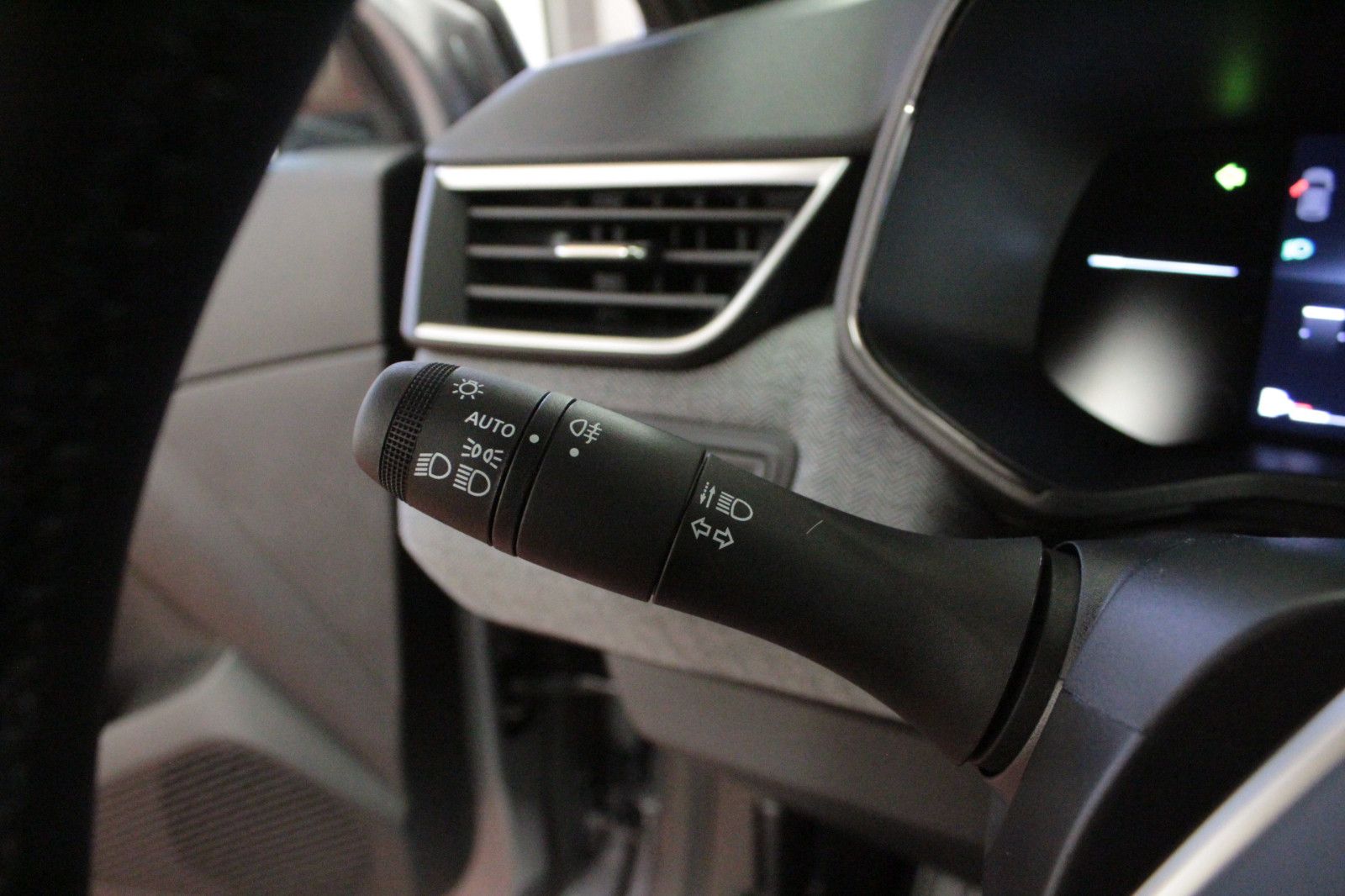 Fahrzeugabbildung Renault Clio TCe 90 Techno *Winter-Paket*Look-Paket*