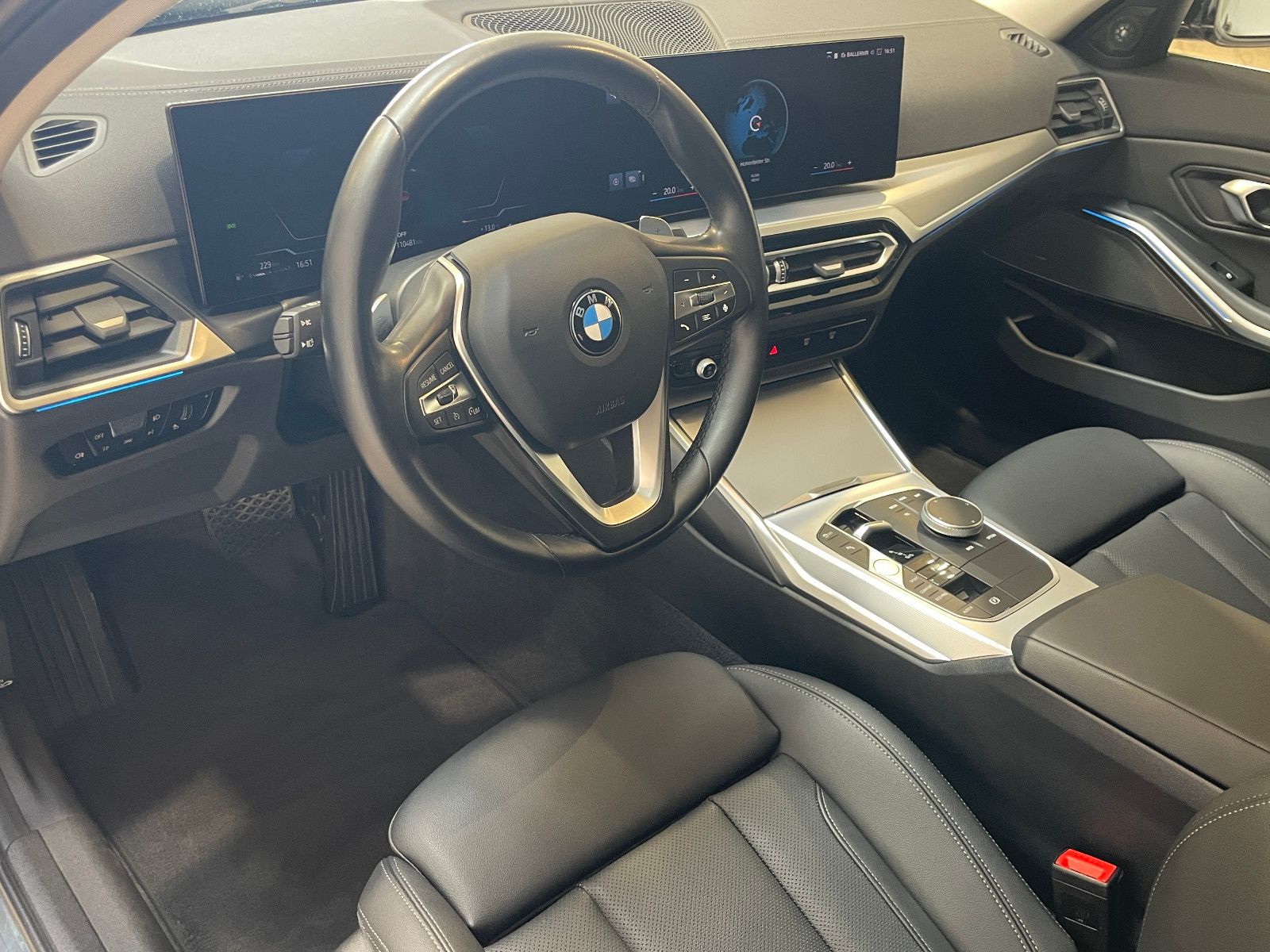 BMW 320d Touring Sport Sitze*Standheizung*H&K*R-CA M foto 10
