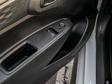 Hyundai i10 1.0 Edition 30 Fernlicht-Assistent Sitzhzg.