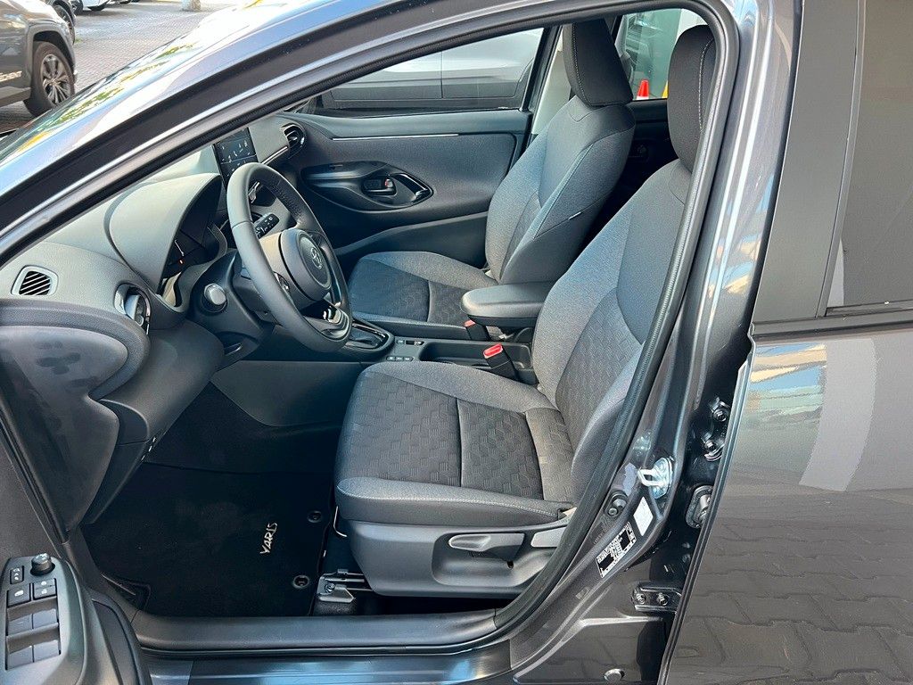 Fahrzeugabbildung Toyota Yaris Hybrid Teamplayer Comfortpaket