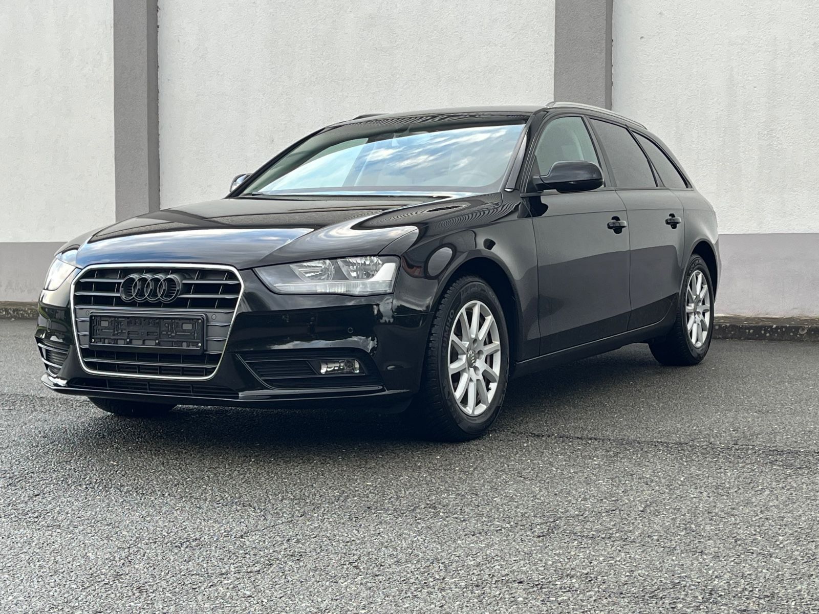 Audi A4 - 1