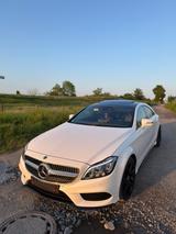 Mercedes-Benz     CLS 400 AMG Line Schiebedach Distronic 360*  - Mercedes-Benz CLS 400: Weiß