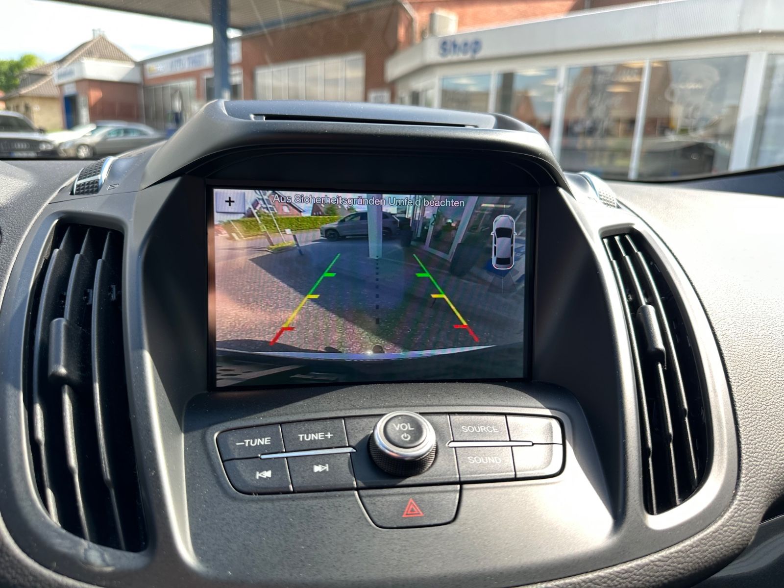 Fahrzeugabbildung Ford Kuga 2.0 TDCi ST-Line 4x4 AHK/BiXenon/Pano/Sound