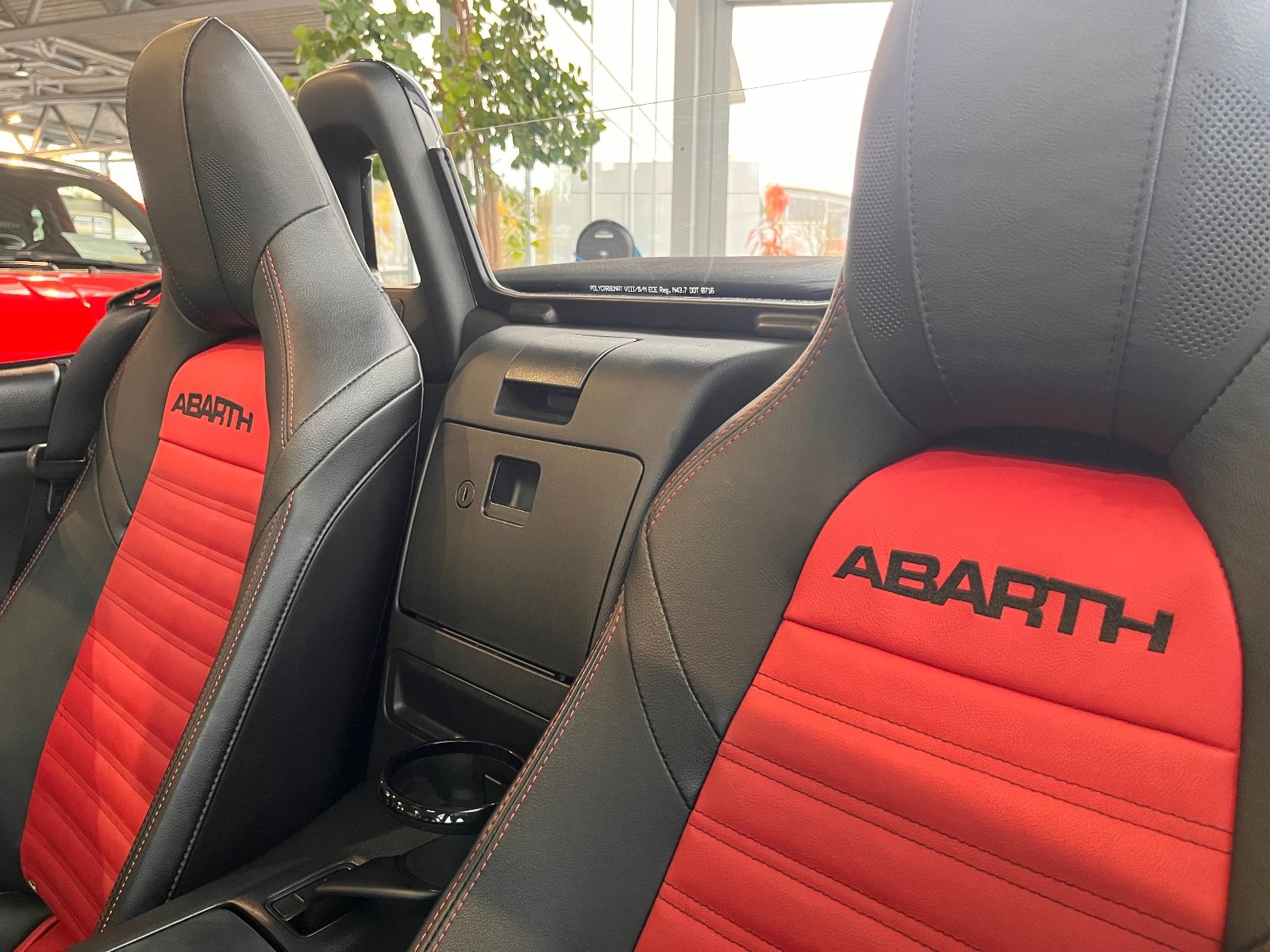 Fahrzeugabbildung Abarth 124 Spider Turbo Turismo LED LEDER NAV BOSE