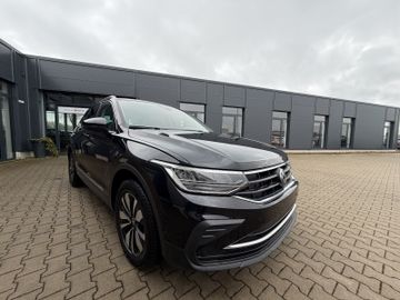 Volkswagen Tiguan - 9