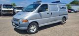 Toyota Hiace long manual, with ac - Toyota Hiace: mit Klimaanlage