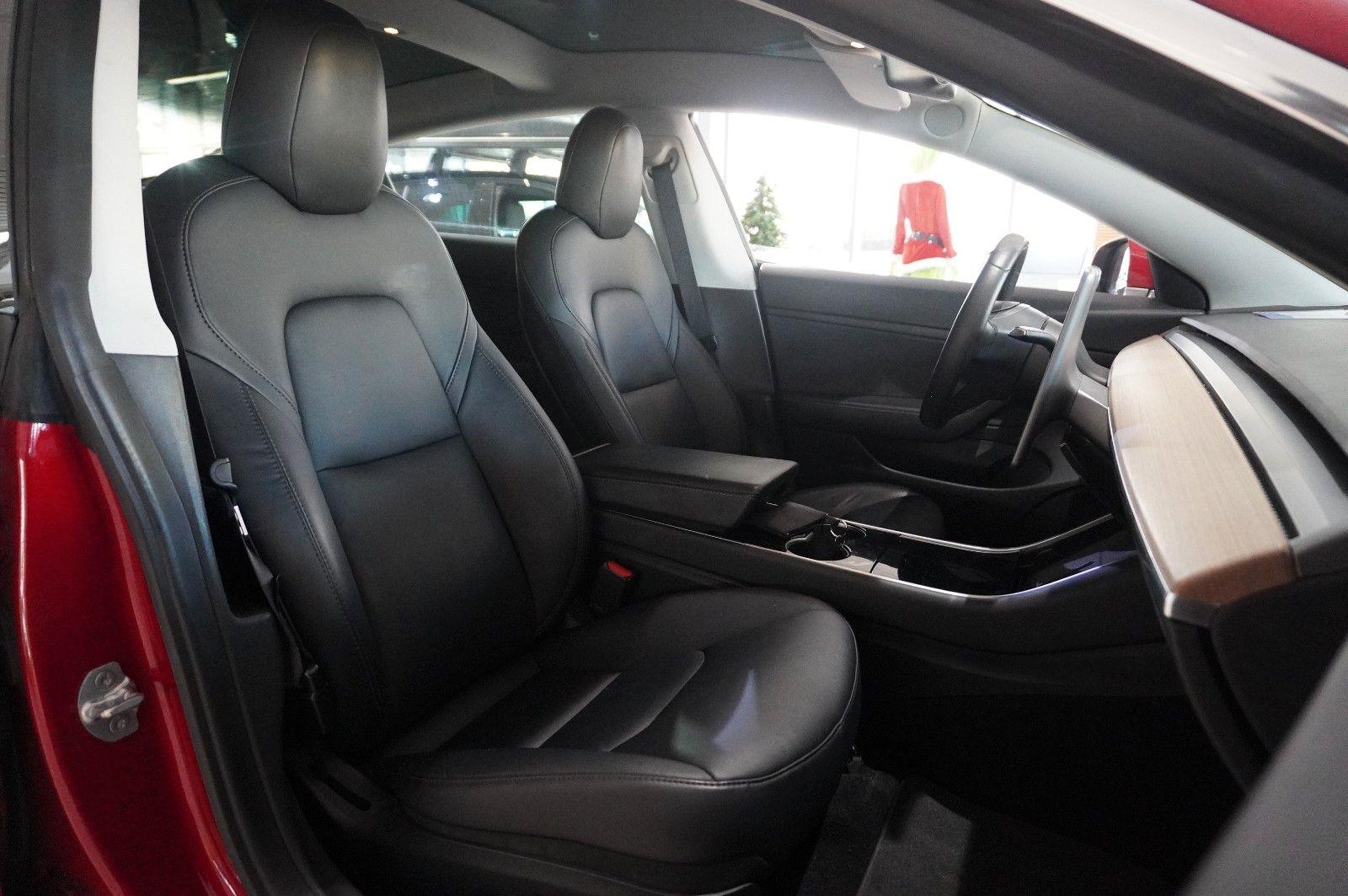 Fahrzeugabbildung Tesla Model 3 Standard Range Plus NAVI/KAMERA/DAB/AHK