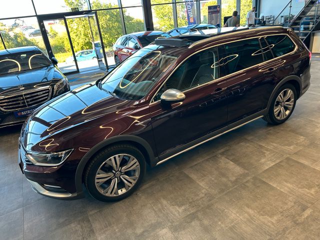 Volkswagen Passat Alltrack *PANO*3-Zonen*Keyless*AHK*