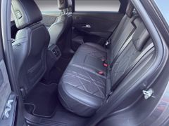 Fahrzeugabbildung DS Automobiles DS 7 Crossback E-Tense 300 4x4 Perform. Line +