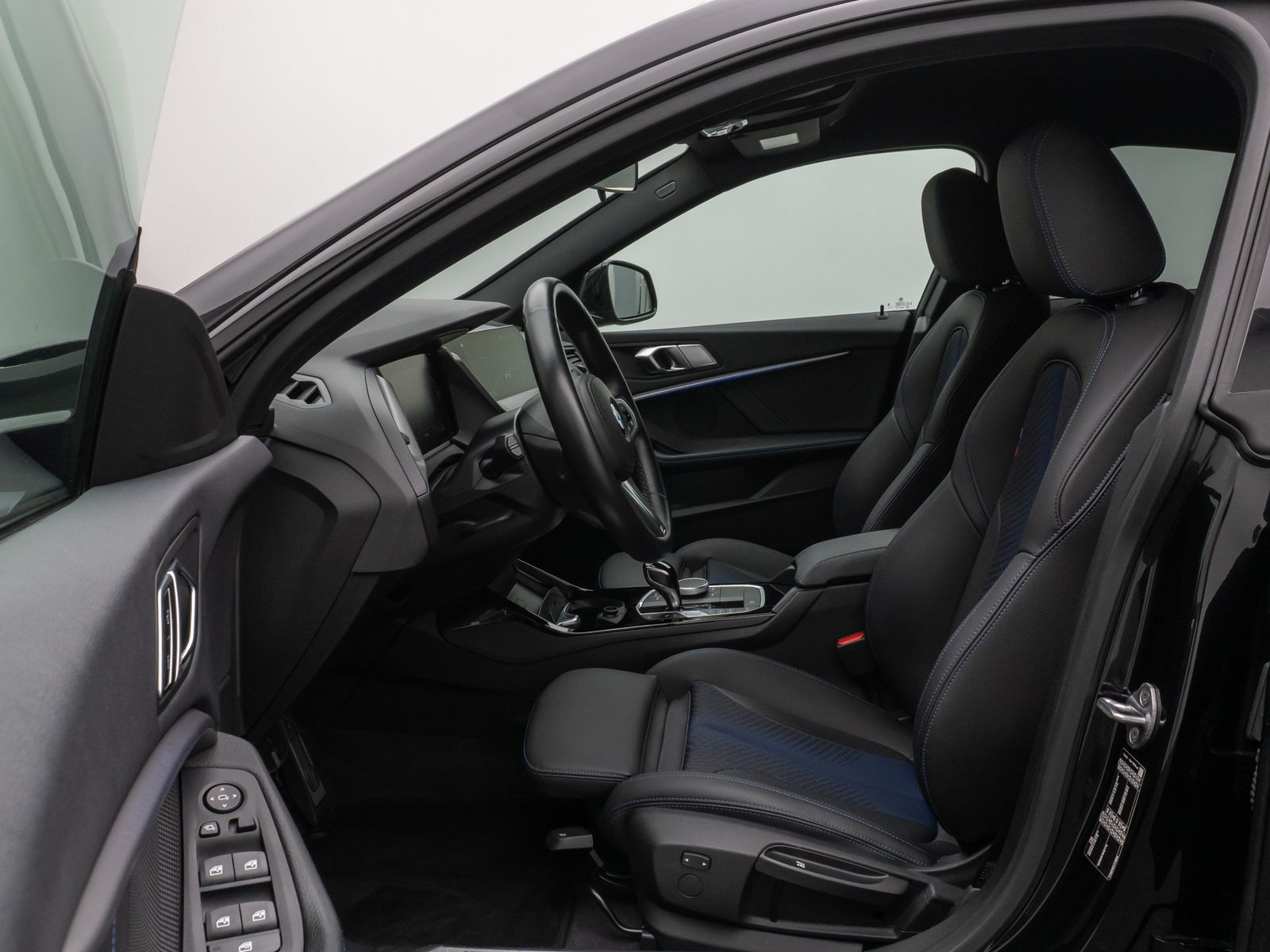 Fahrzeugabbildung BMW 218i Gran Coupé M Sport DAB CockPitPr PDC Komfor