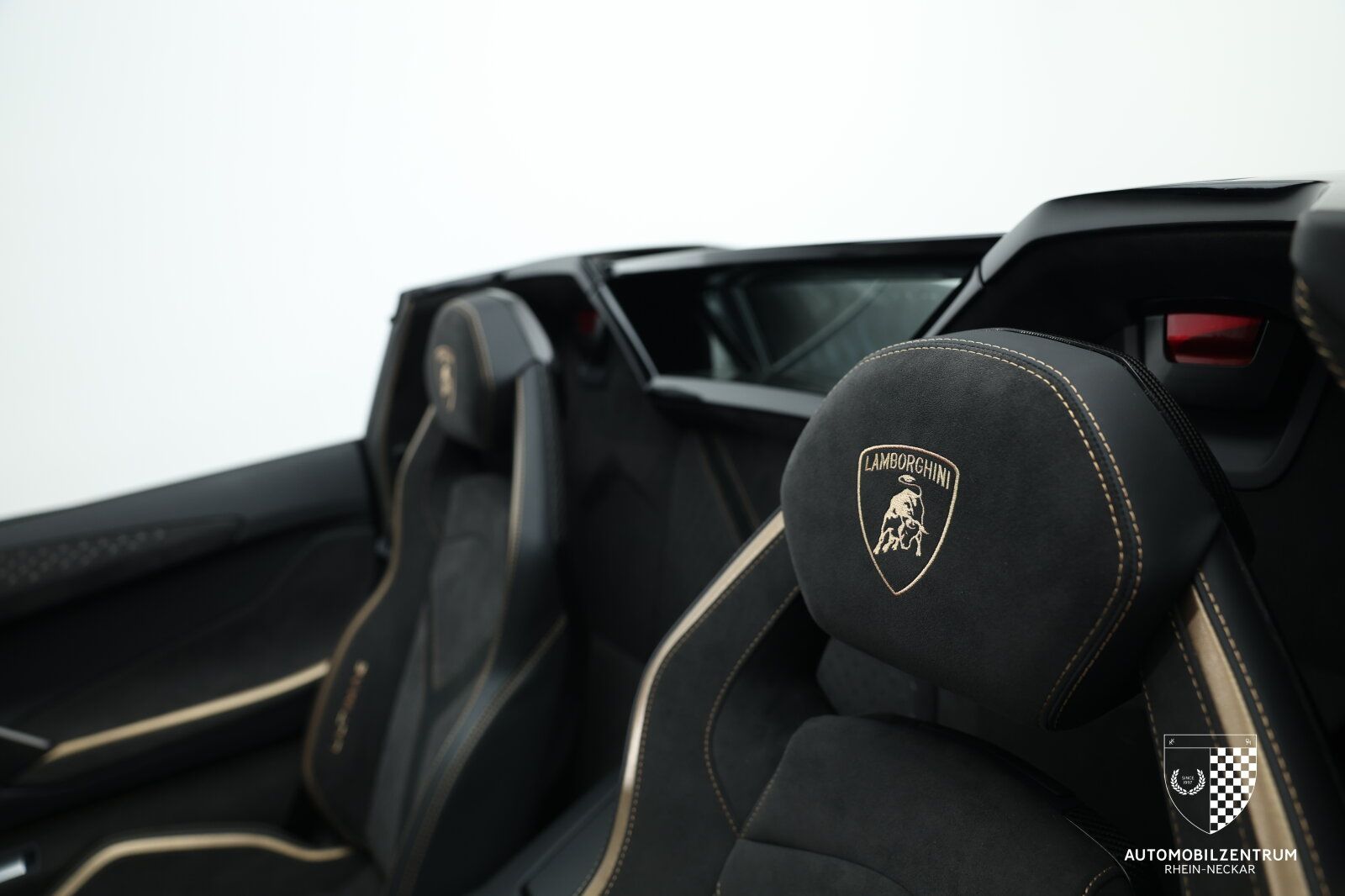 Lamborghini Aventador - Bild 14