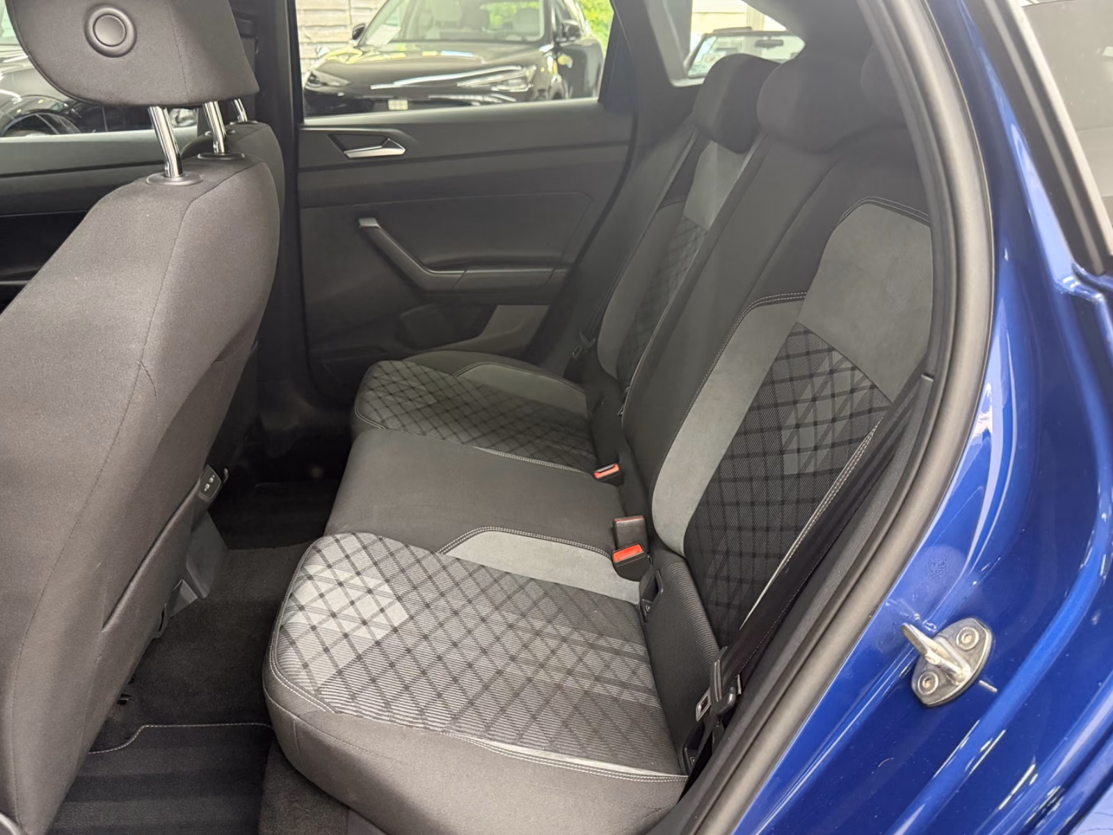 Volkswagen Taigo R-Line 1.5 TSI*SHZ*Digital-Cockpit*Kamera
