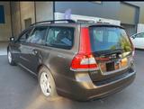 Volvo V70 D2 Linje Svart - LEDER + NAVI + ZR NEU - Volvo V70 mit Diesel-Antrieb