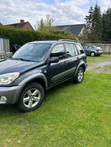 Toyota RAV4 MEM (B) - gebrauchte Toyota RAV 4 aus dem Jahr 2004