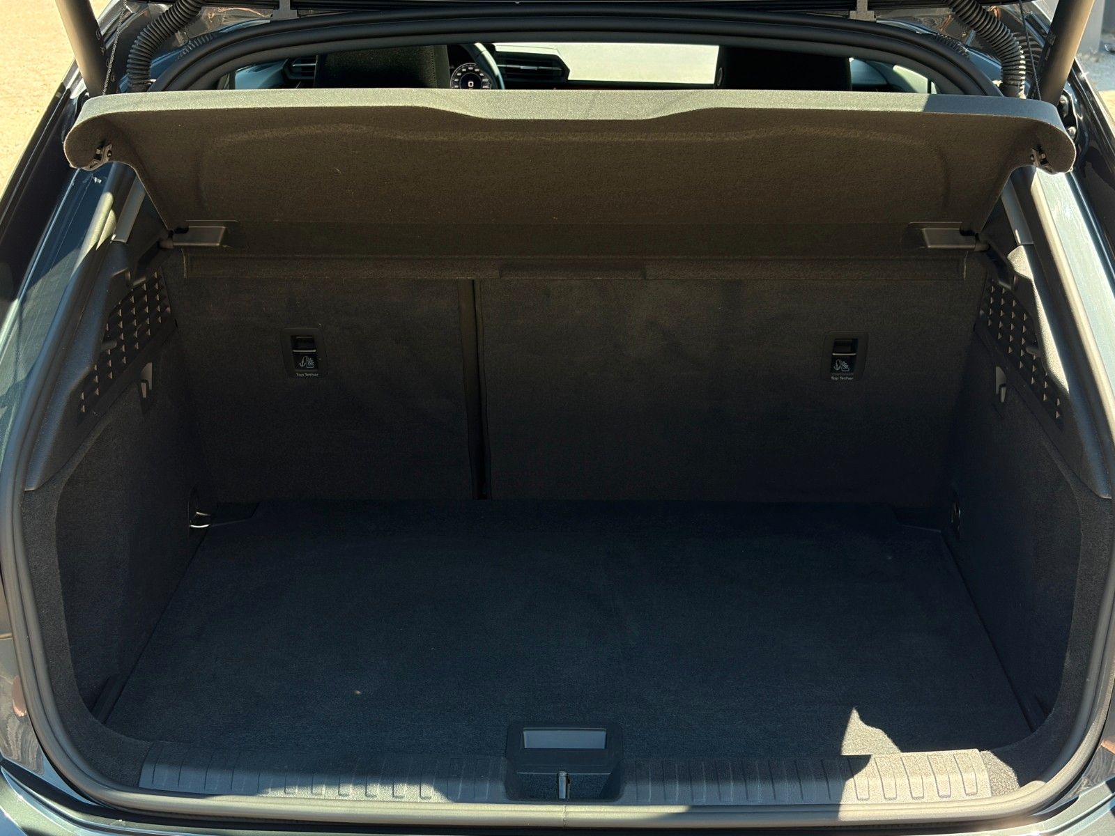 Fahrzeugabbildung Audi A3 Sportback 40 TFSIe Schiebedach KZG ACC CAM