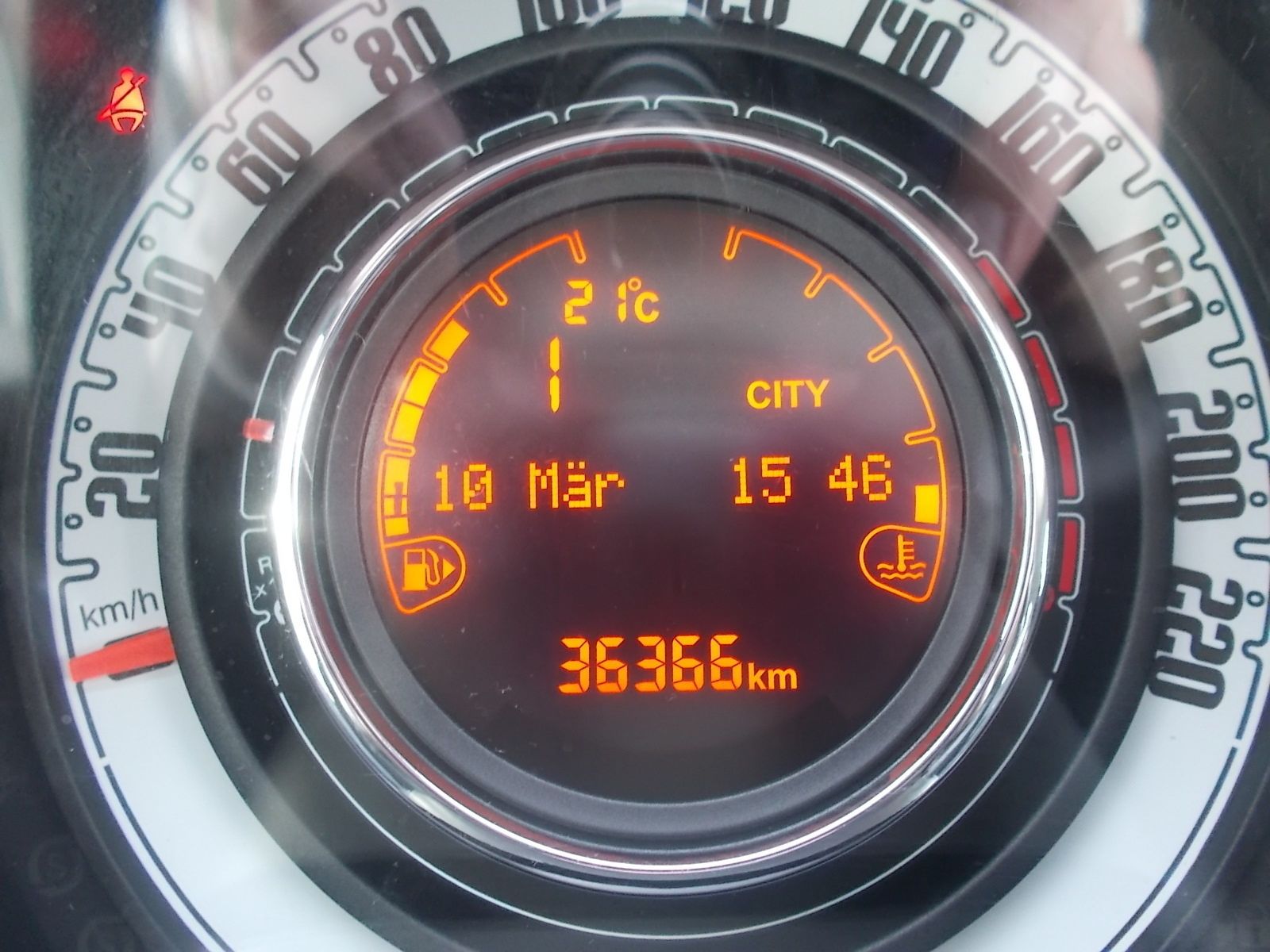 Fahrzeugabbildung Fiat 500 Lounge 1.2 8V