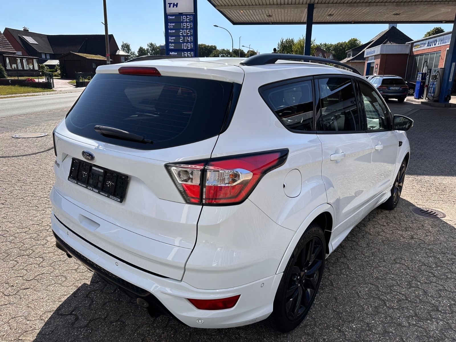 Fahrzeugabbildung Ford Kuga ST-Line 2.0 TDCi AHK/Navi/BiXenon/SHZG