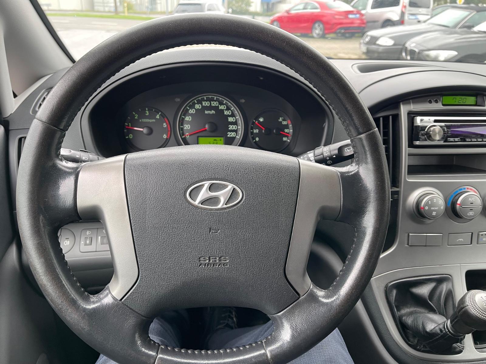 Hyundai H-1 Travel Premium