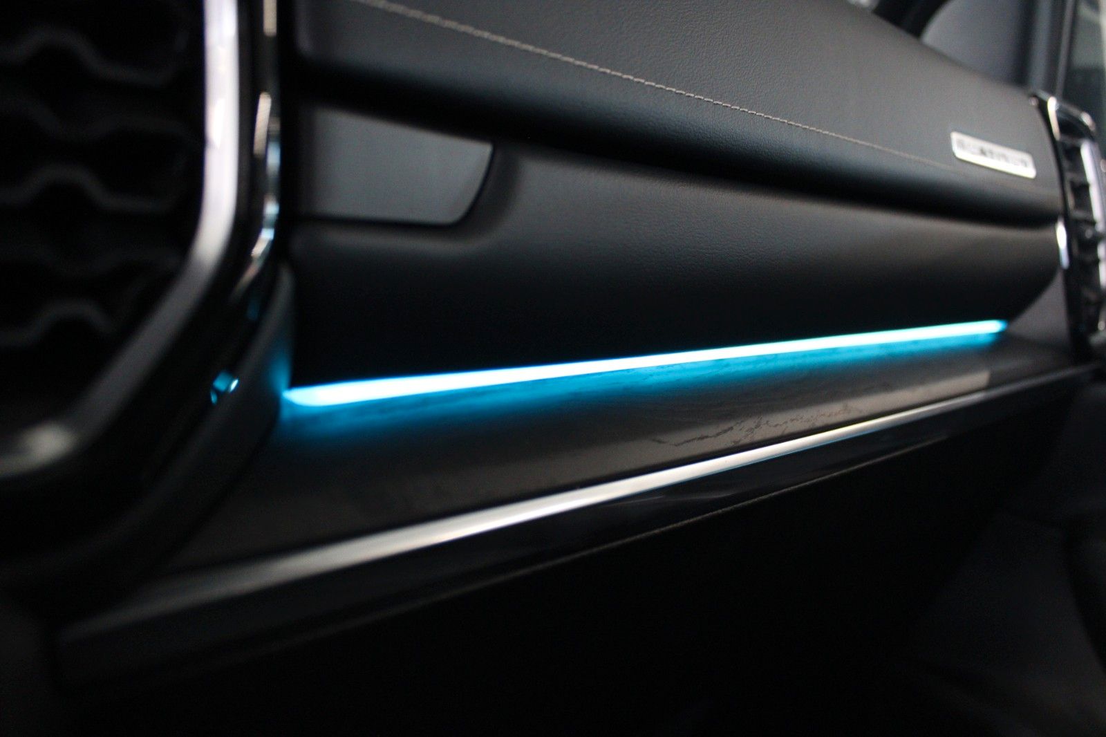 Fahrzeugabbildung Ford Ranger Platinum Automatik LEDER B&O ROLLO AHK