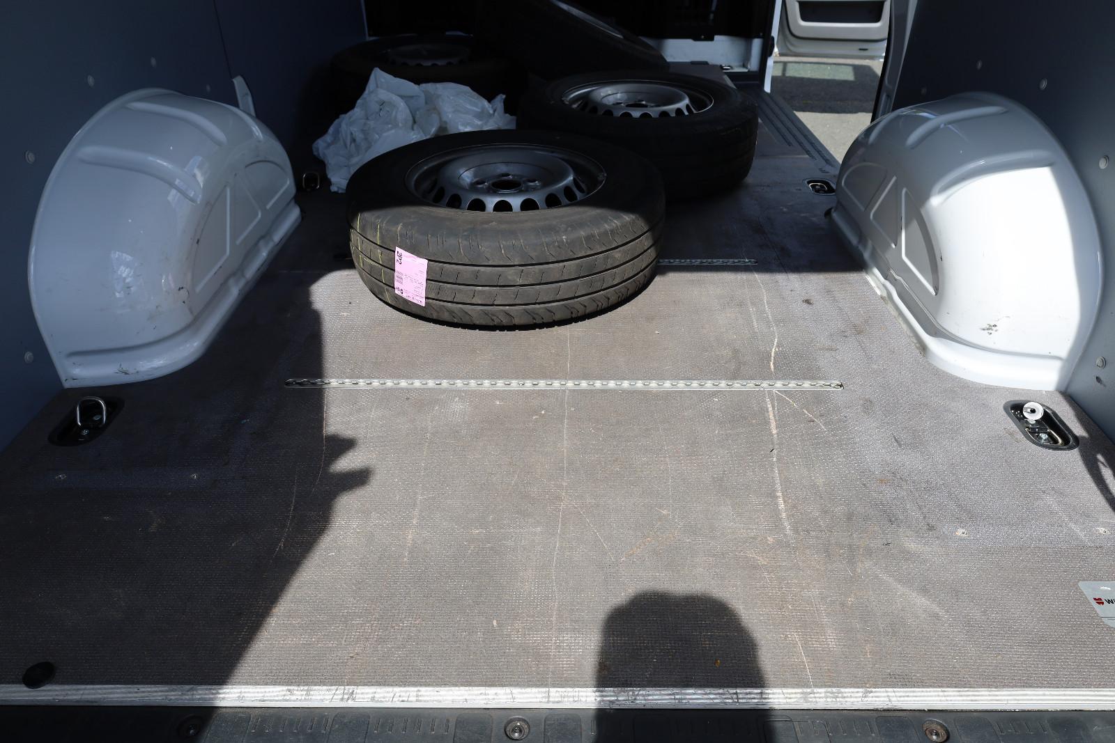 Volkswagen Crafter Kasten 35 mittellang FWD DSG KLIMA RFK, миниатюра 17