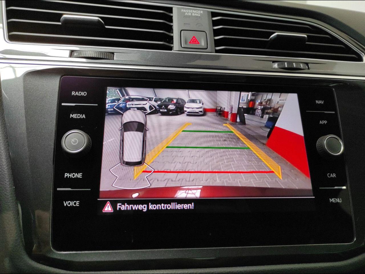 Volkswagen Tiguan Urban Sport 2.0 TDI 4MOTION DSG AHK, миниатюра 15