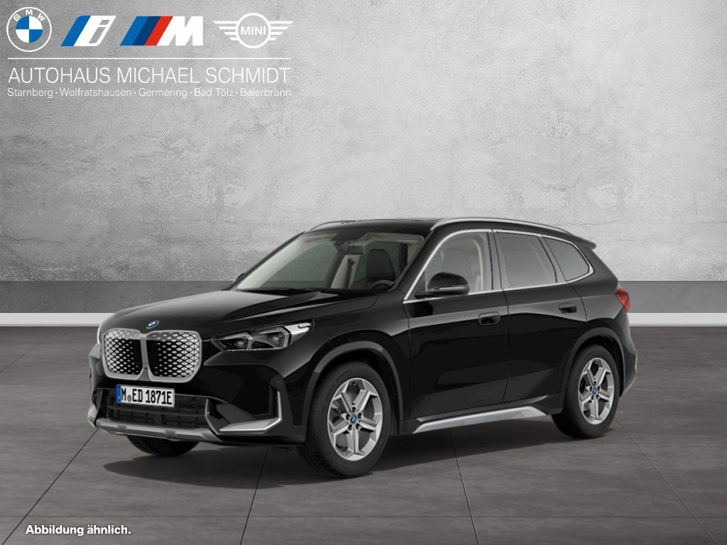 BMW iX1 xDrive30 xLine DAB LED Pano.Dach RFK Shz