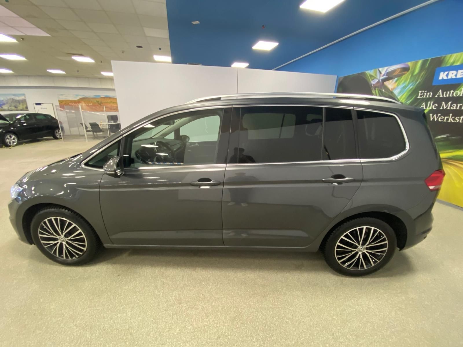 Fahrzeugabbildung Volkswagen Touran 1.4 16V TSI Highline BMT+TOTWINKEL+ACC+++