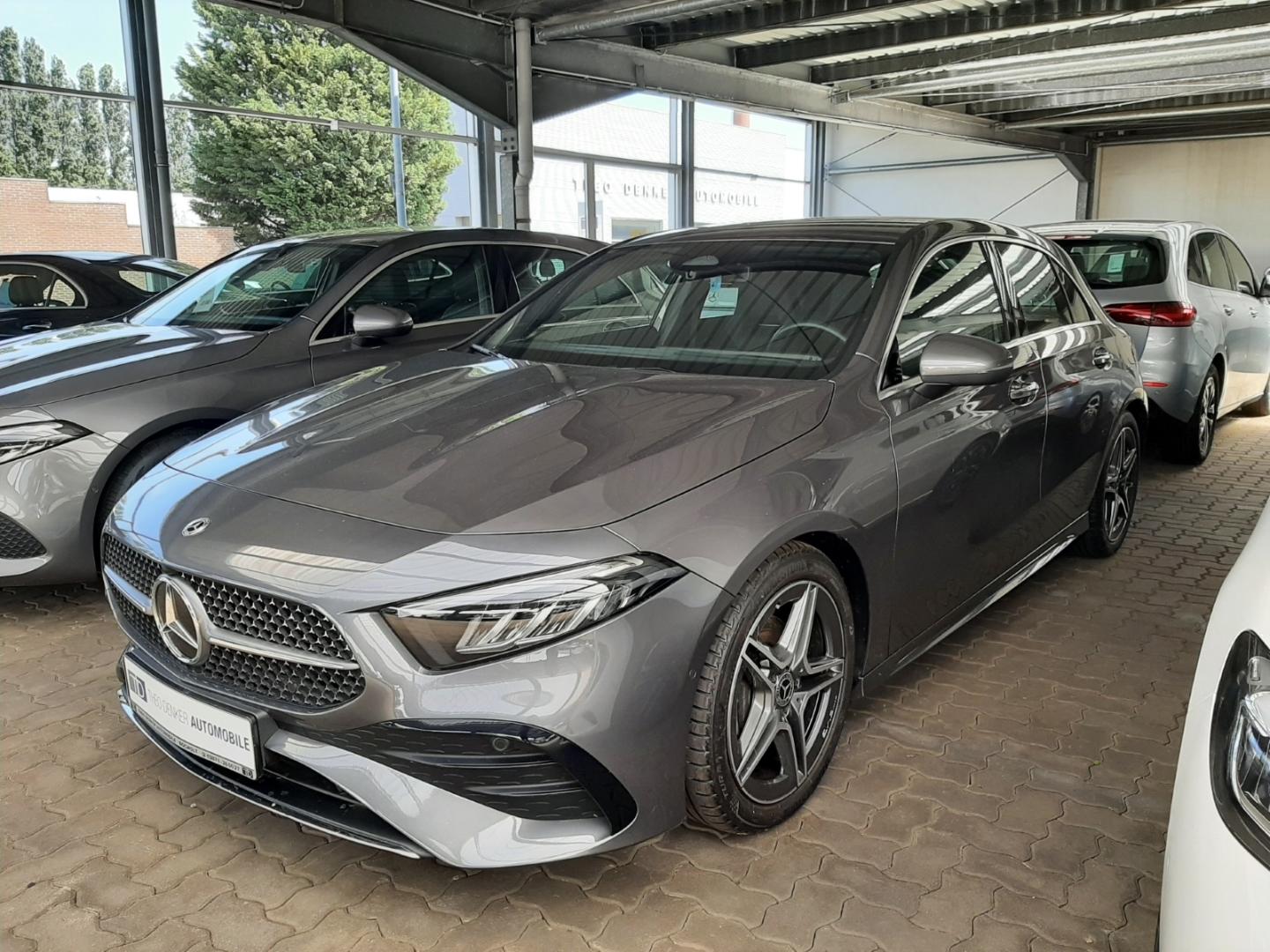 Mercedes-Benz A 180 AMG Line Advanced Kamera Ambiente
