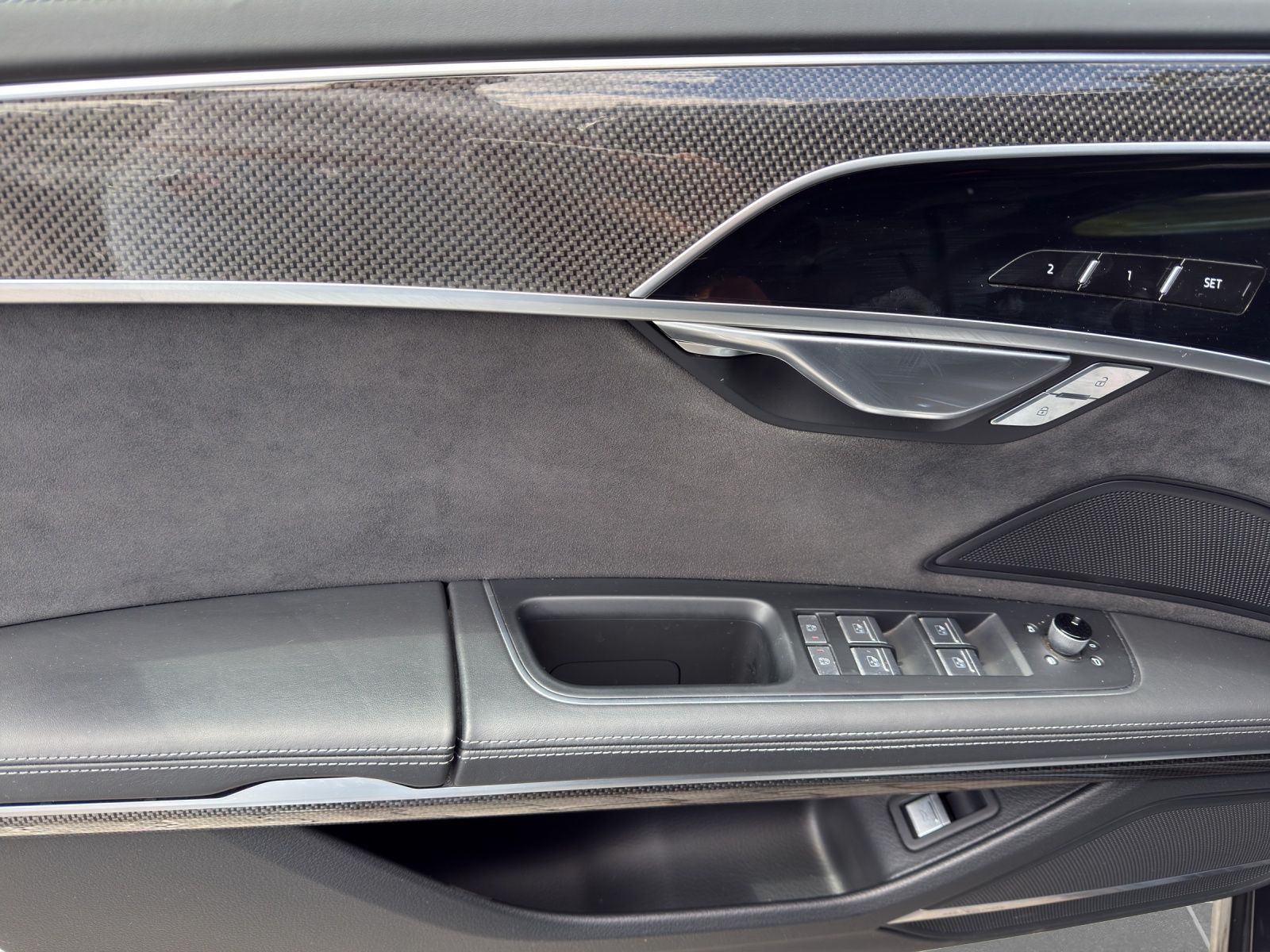 Audi A8 - Bild 14