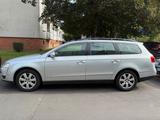 Volkswagen Passat ,1.6 - Volkswagen Passat mit Benzin-Antrieb: Kombi, 1.6