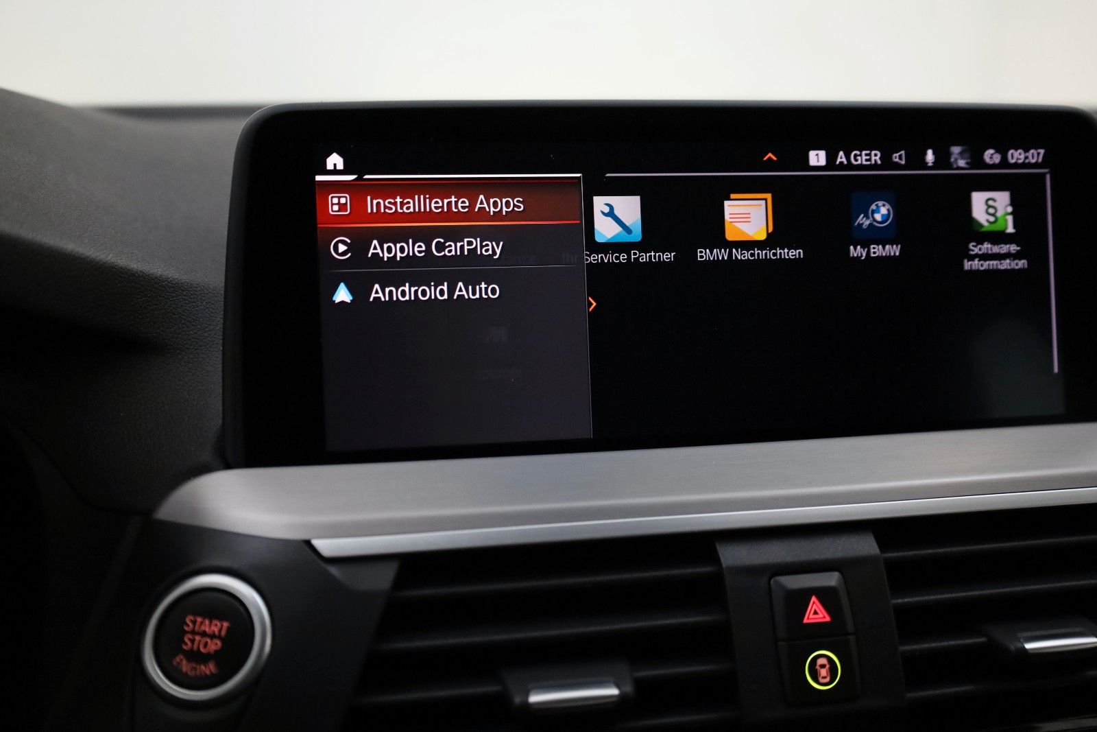 Fahrzeugabbildung BMW X4 xDrive 20 d xLine,Navi,SH,Kamera,H&K,Panorama