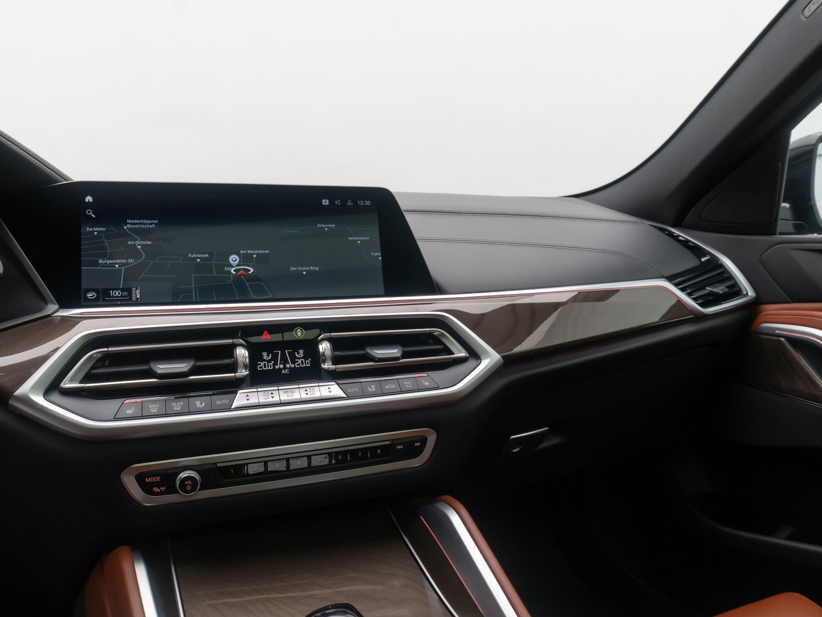 Fahrzeugabbildung BMW X6 xD40i M Sport 360°DAB Panorama Individual 22"