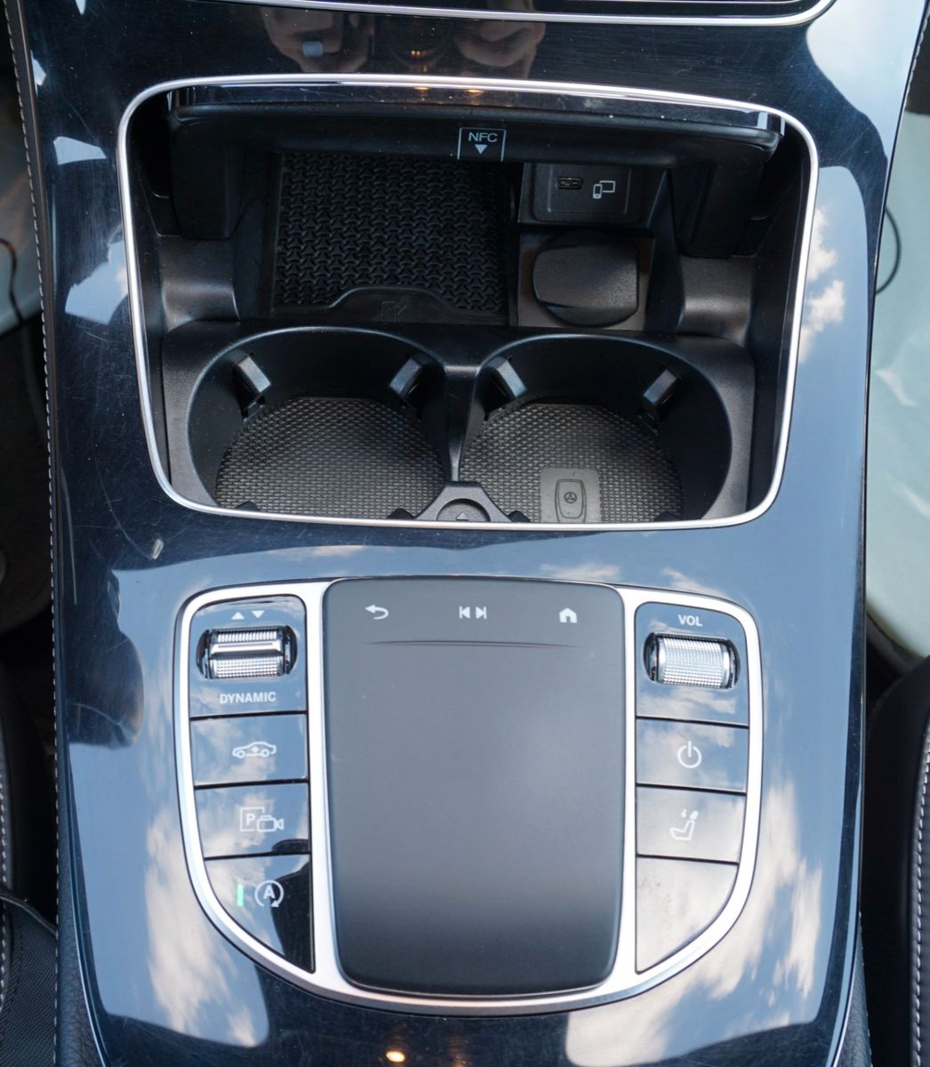 Fahrzeugabbildung Mercedes-Benz E 450 E T-Modell E 450 4Matic, AMG Line, Kamera