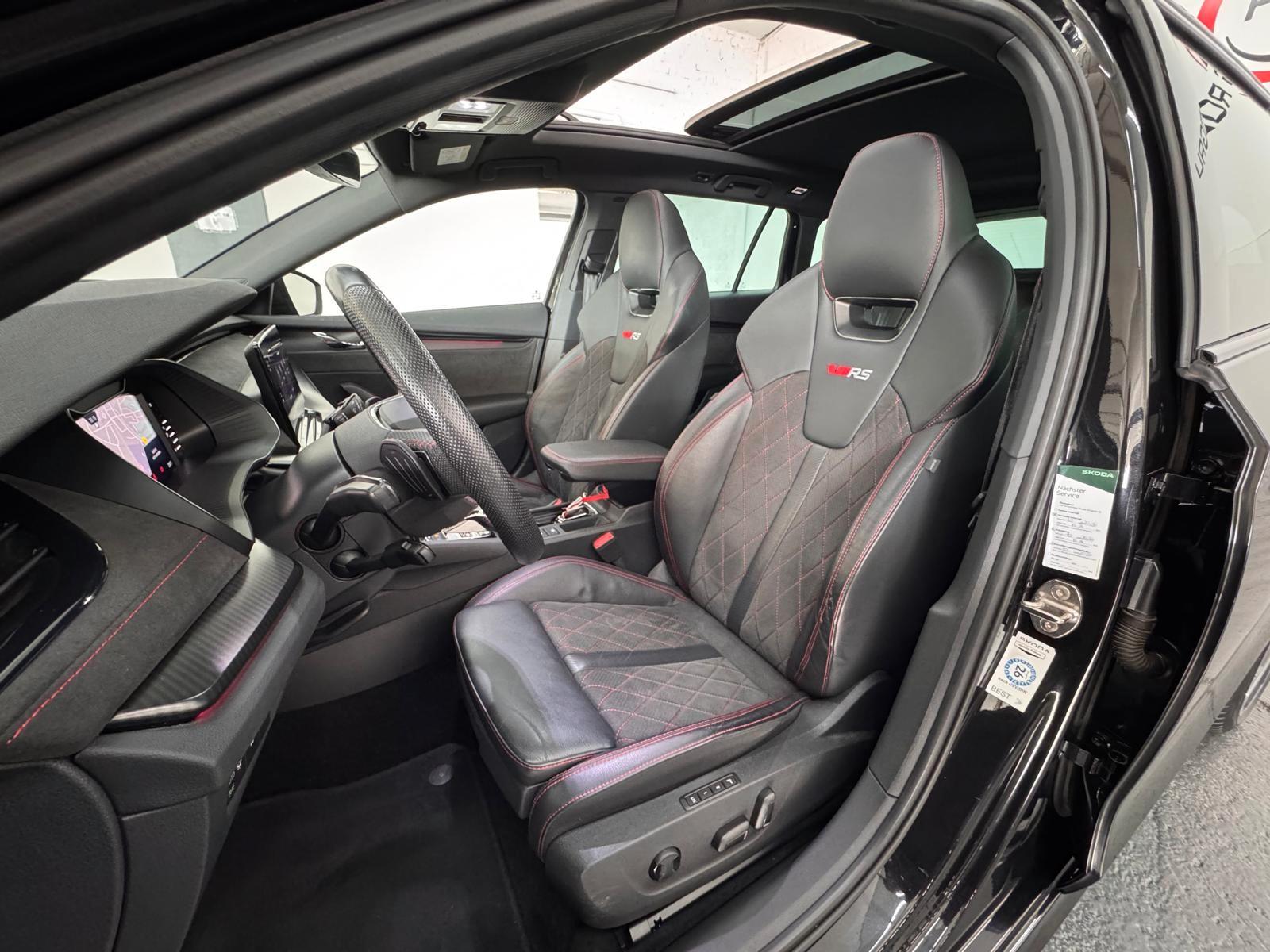 Skoda RS4x4 PANO/HUD/TOT/AHK/ShZ/WinP/MASS/ACC/XDS/HOD