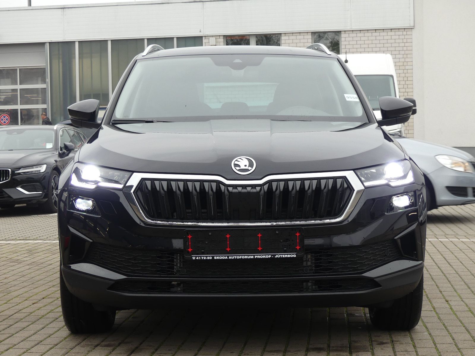 Fahrzeugabbildung SKODA Karoq Drive
