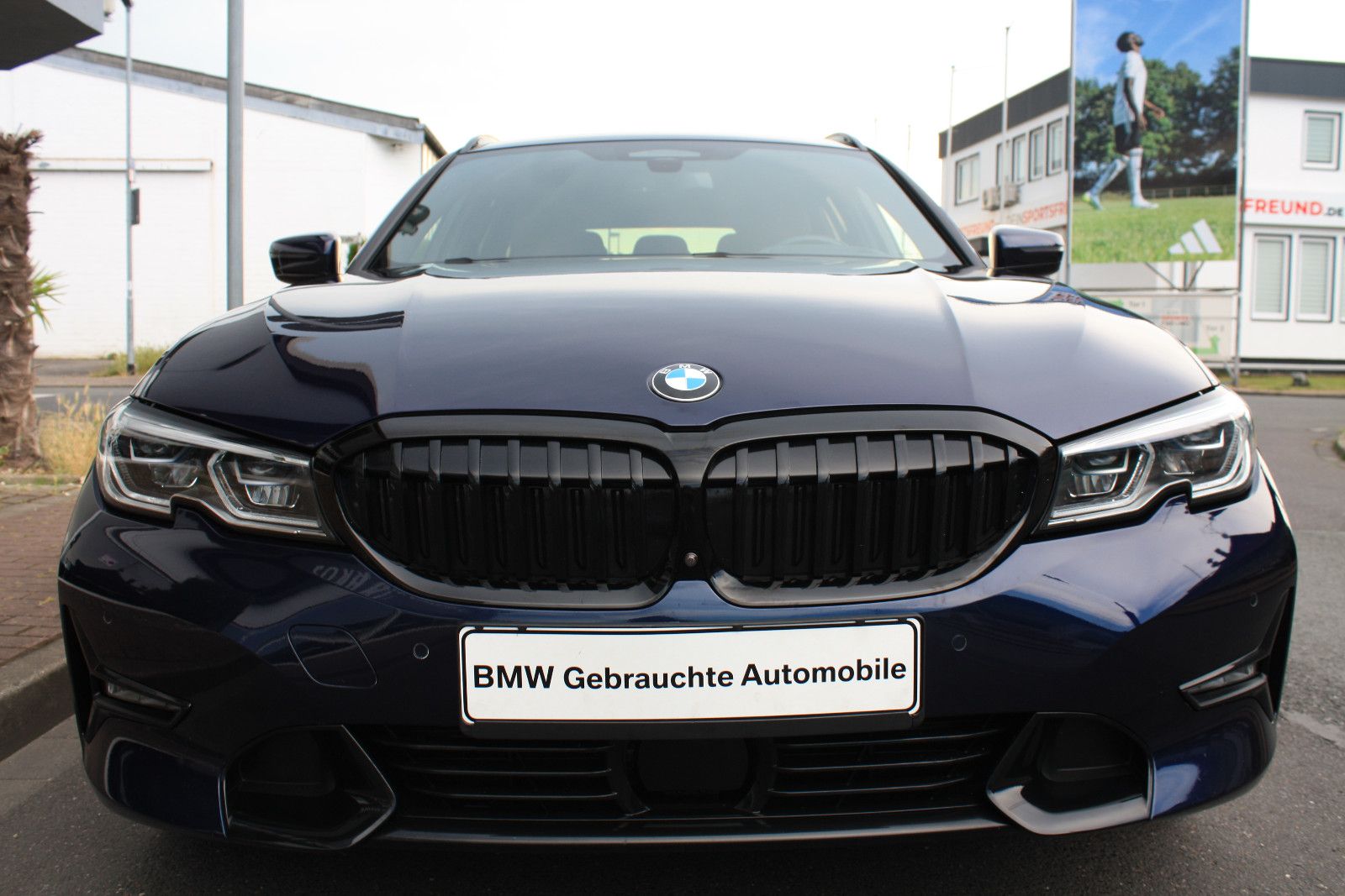 BMW 330 3 Touring 330 e xDrive Sport Line foto 3