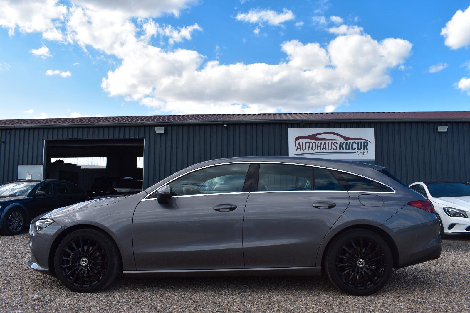 Fahrzeugabbildung Mercedes-Benz CLA 180d Shooting Brake LED/CARPLAY/KAMERA/TEMPO